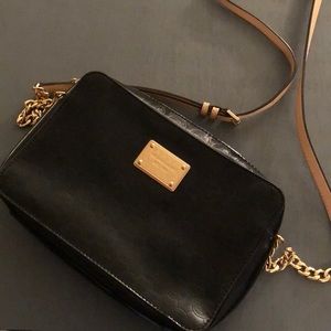 michael kors crossbody